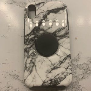 Otter-box pop socket phone case